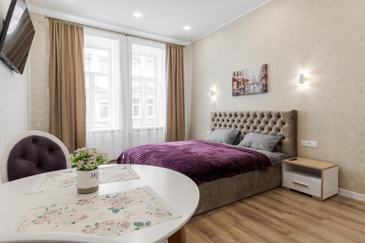Luxury Flat In Downtown 2 Apartment Lviv Luaran gambar