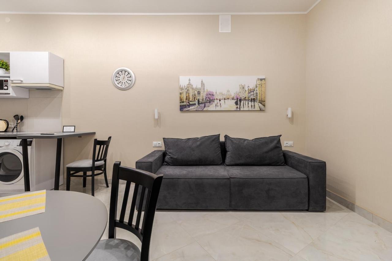 Luxury Flat In Downtown 2 Apartment Lviv Luaran gambar